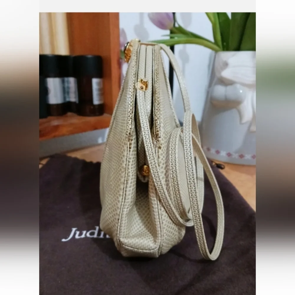 Judith Leiber Vintage    Snakeskin, reptile leather clutch, crossbody